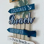 Апартаменти Paradise Seaview