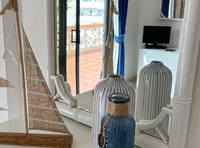 Апартаменти Paradise Seaview Адехе