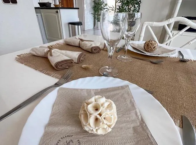 Апартаменти Paradise Seaview